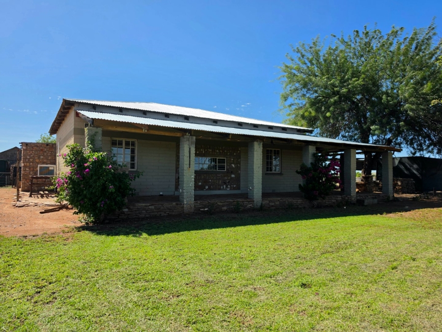 Commercial Property for Sale in Grootdrink Northern Cape
